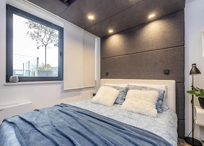 Aquavista With Private Pool