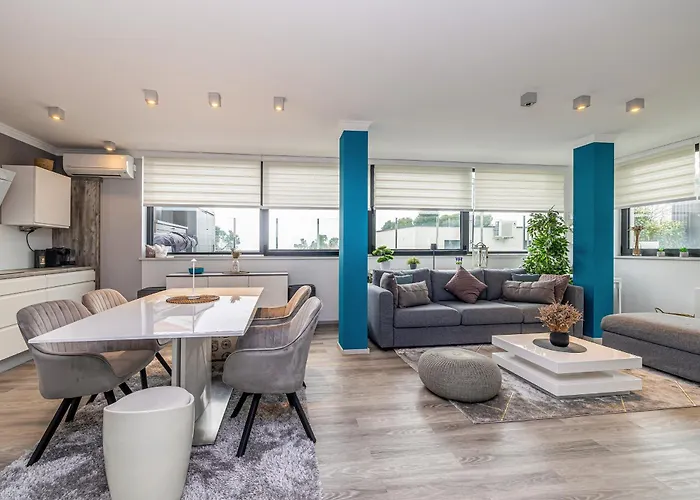 Aquavista With Private Pool *