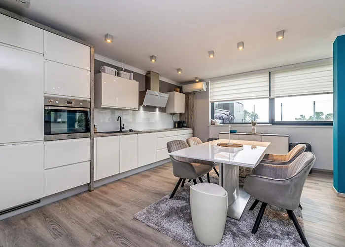 Aquavista With Private Pool Lägenhet Malinska