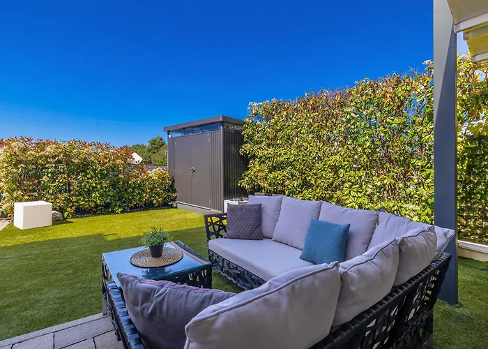 Aquavista With Private Pool Lägenhet *